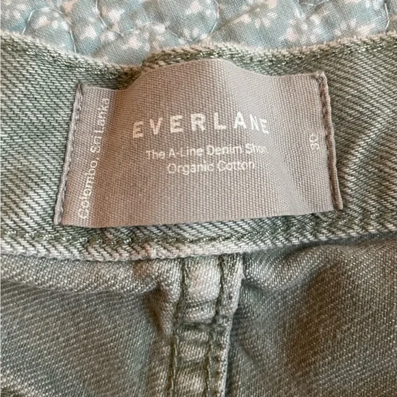 Everlane A-Line Short - Picture 6 of 7